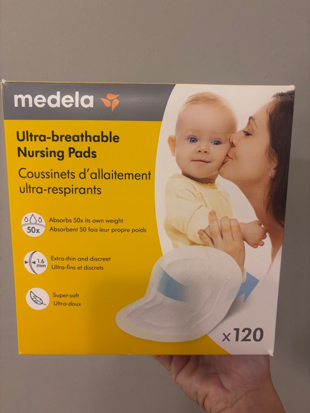 Medela Ultra-breathable Nursing Pads - Yellow & White